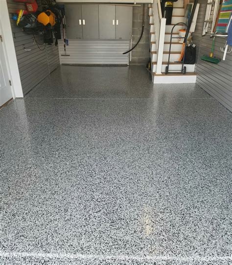 Jan 24, 2023 · The cost of installing an epoxy garage floor ranges between $1,400 and $3,000 and depends on a few factors, the first being the size of the garage. The floor of a 1-car garage will cost ... 